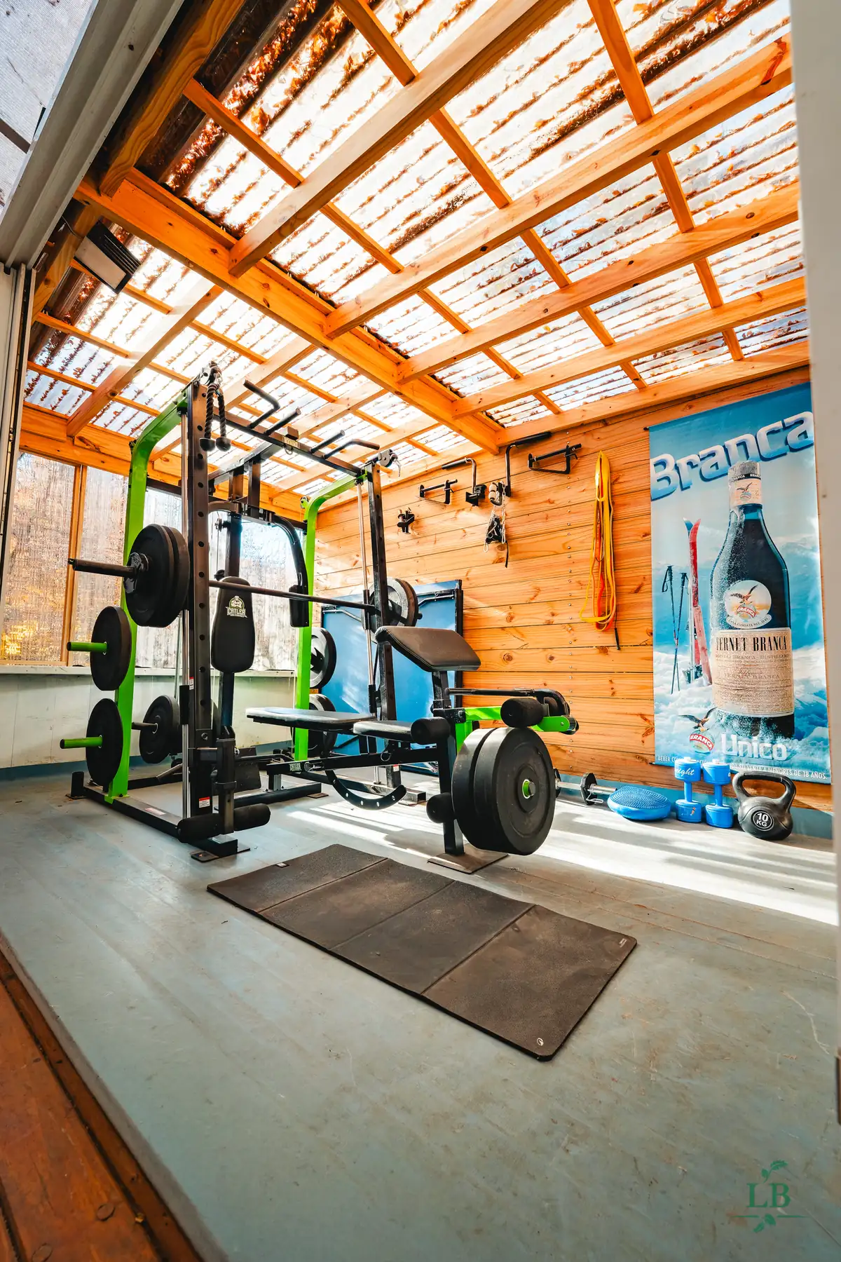 Gimnasio equipado del predio